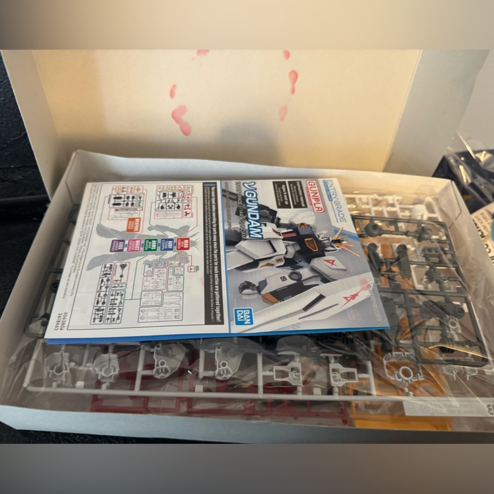 Hobby RX-78-2 Gundam Model Kit. Bandai Entry Grade 1/144 RX‑93. Super fun! NEW! - Picture 6 of 10